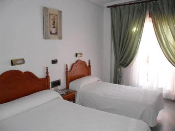 Hotel Lusitania Mérida Zewnętrze zdjęcie